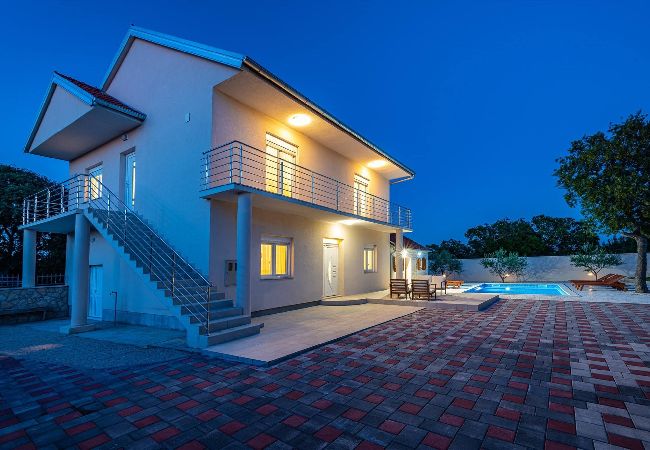 Casa a Stankovci - Holiday home Zara Casa a Stankovci - Holiday home Zara