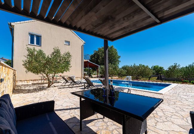 Casa a Tinj - Holiday home Maria Casa a Tinj - Holiday home Maria