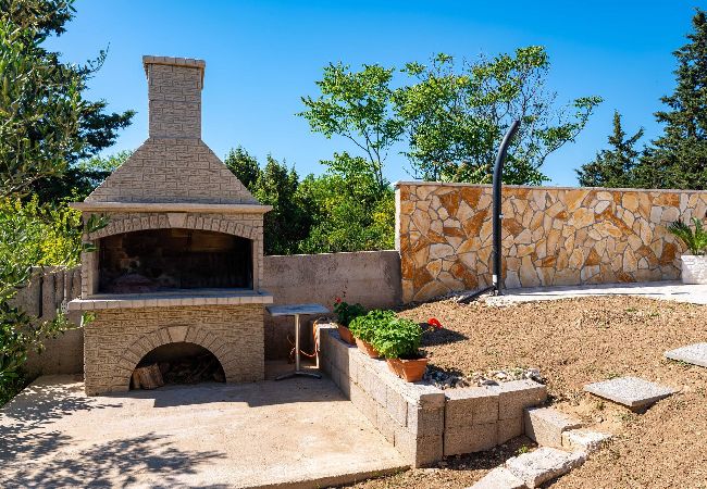 Casa a Tinj - Holiday home Maria Casa a Tinj - Holiday home Maria