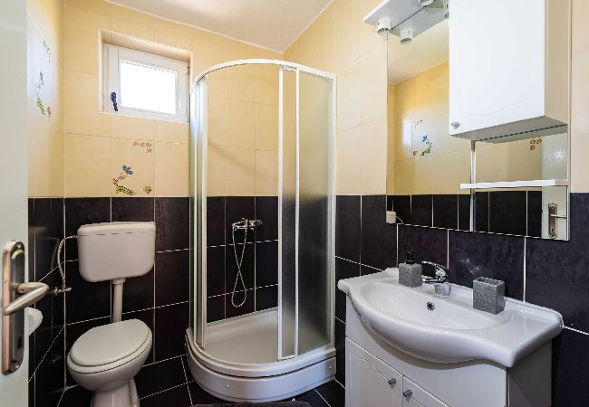 Casa a Tinj - Holiday home Maria Casa a Tinj - Holiday home Maria