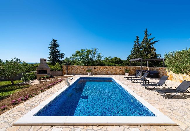 Casa a Tinj - Holiday home Maria Casa a Tinj - Holiday home Maria