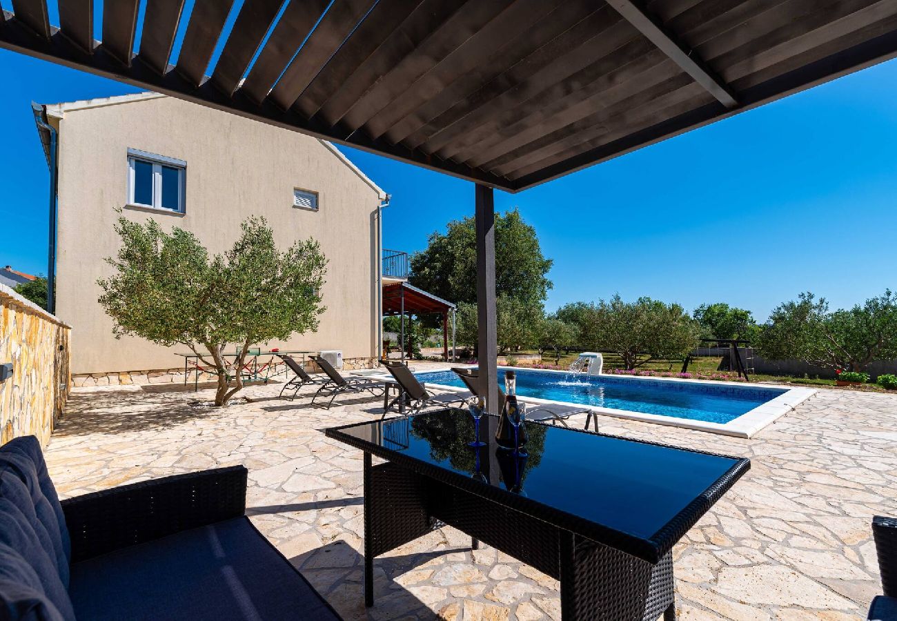 Casa a Tinj - Holiday home Maria