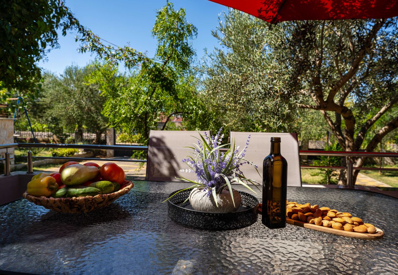 Casa a Krkovic - Holiday home Olive Garden