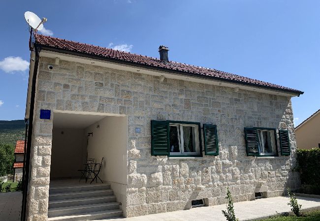 Casa a Donji Proložac - Luxury Villa Prolozac Casa a Donji Proložac - Luxury Villa Prolozac