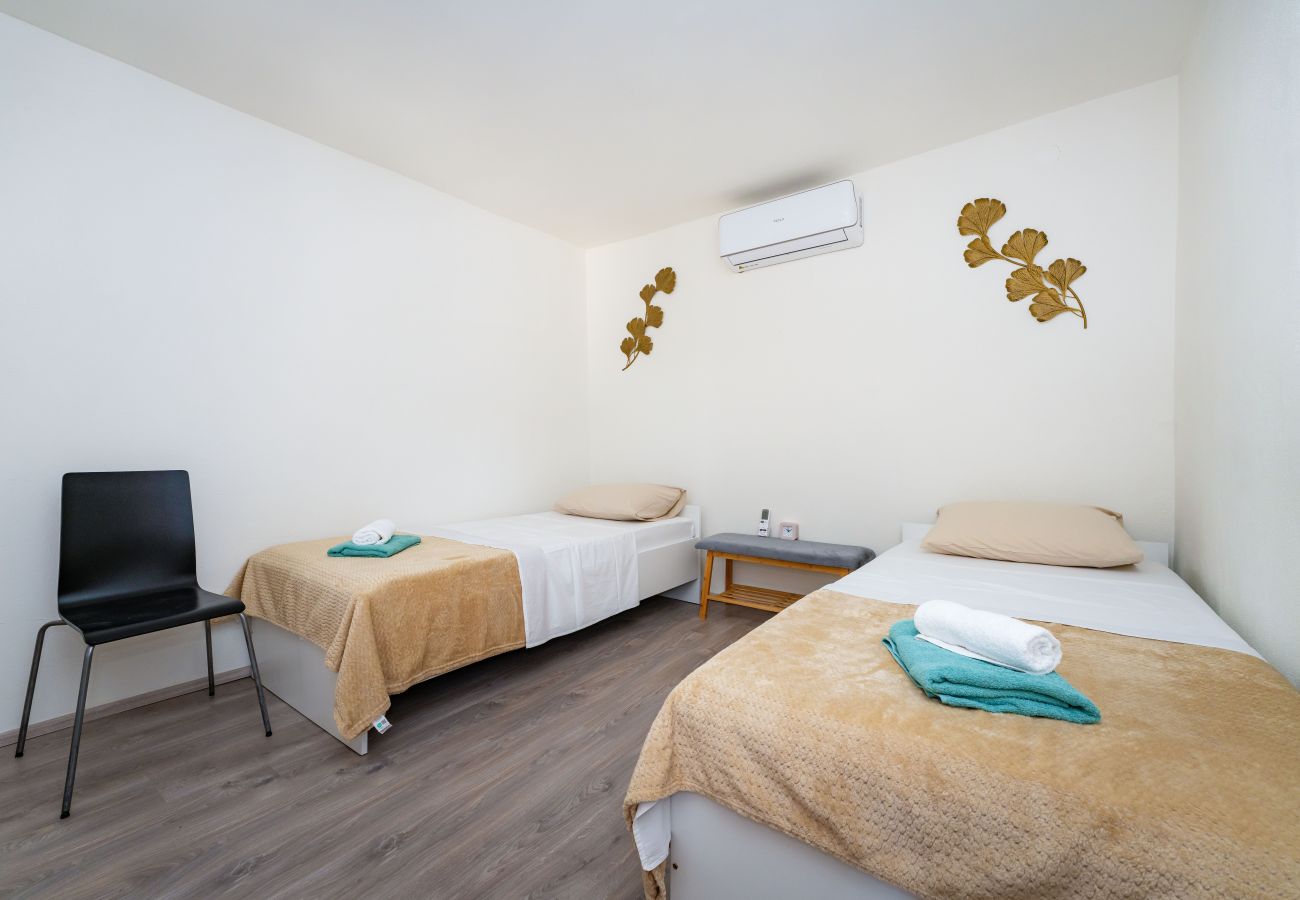Casa a Zapužane - Holiday home Burgija