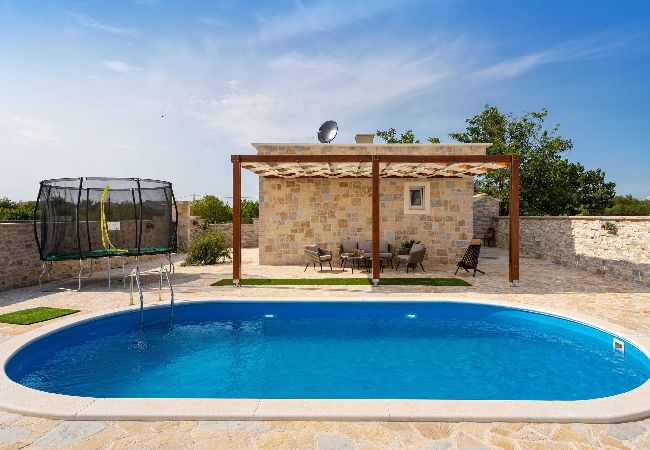 Casa a Šopot - Holiday home Katalea Casa a Šopot - Holiday home Katalea