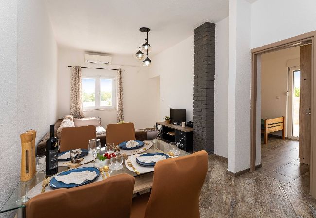 Casa a Šopot - Holiday home Katalea Casa a Šopot - Holiday home Katalea