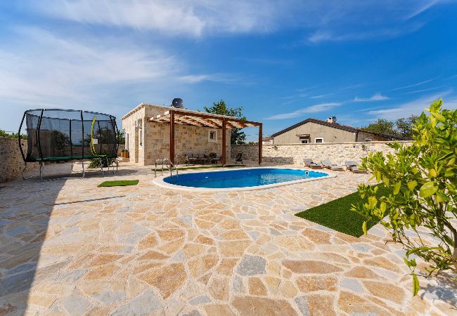 Casa a Šopot - Holiday home Katalea Casa a Šopot - Holiday home Katalea