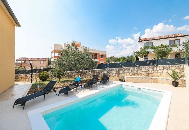 Casa a Maslenica - Holiday home Nekic Casa a Maslenica - Holiday home Nekic