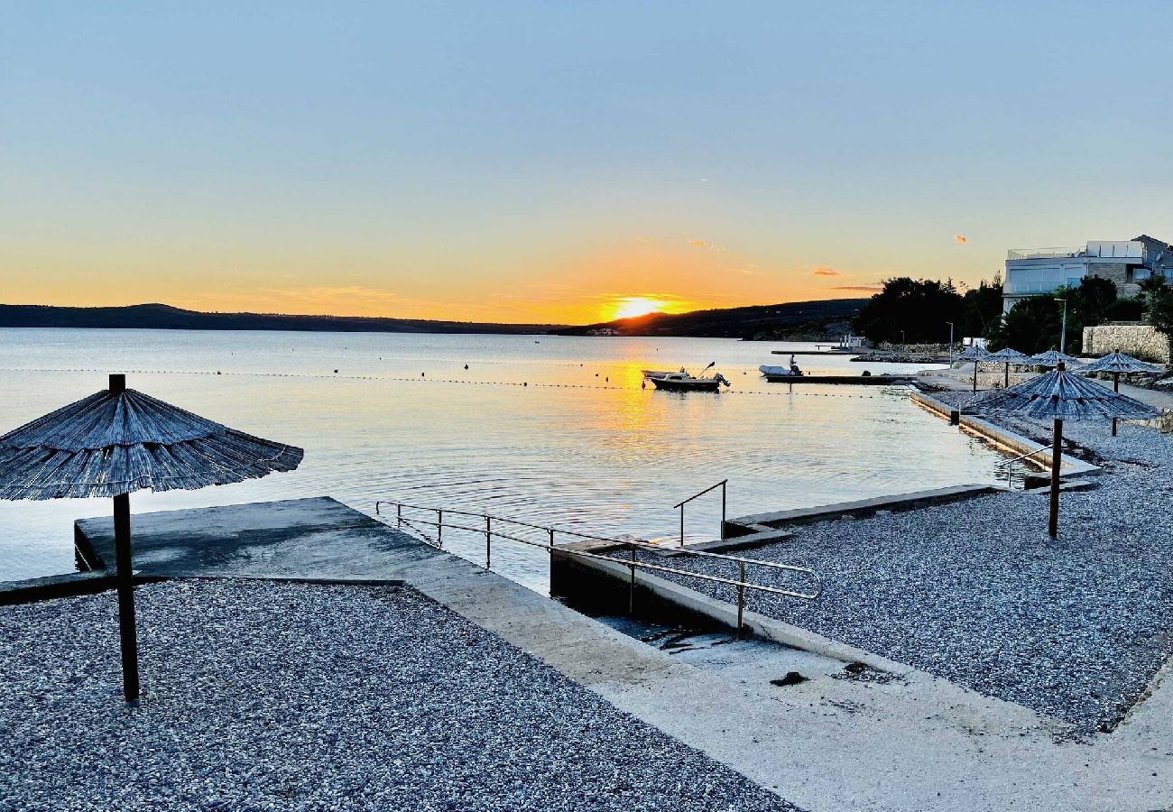 Casa a Maslenica - Holiday home Anatea