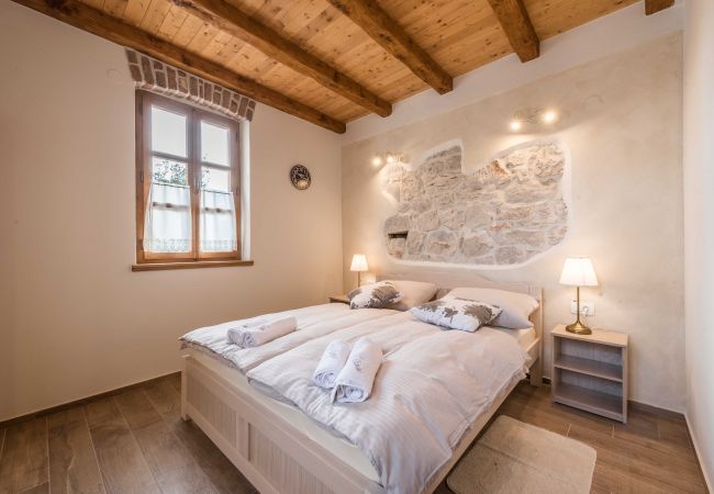 Villa a Sukošan - Authentic Villa Dumina Villa a Sukošan - Authentic Villa Dumina