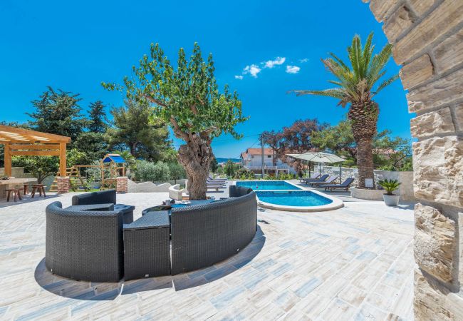 Villa a Sukošan - Authentic Villa Dumina Villa a Sukošan - Authentic Villa Dumina