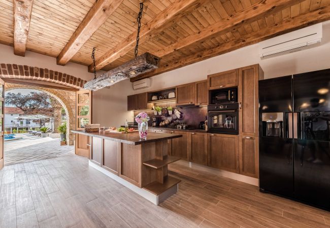 Villa a Sukošan - Authentic Villa Dumina Villa a Sukošan - Authentic Villa Dumina