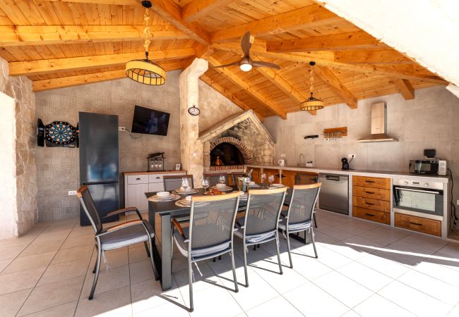 Casa a Vodice - Holiday home Briscola Casa a Vodice - Holiday home Briscola