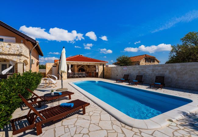 Casa a Vodice - Holiday home Briscola Casa a Vodice - Holiday home Briscola