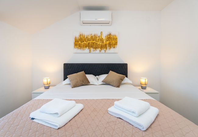 Casa a Vodice - Holiday home Briscola Casa a Vodice - Holiday home Briscola