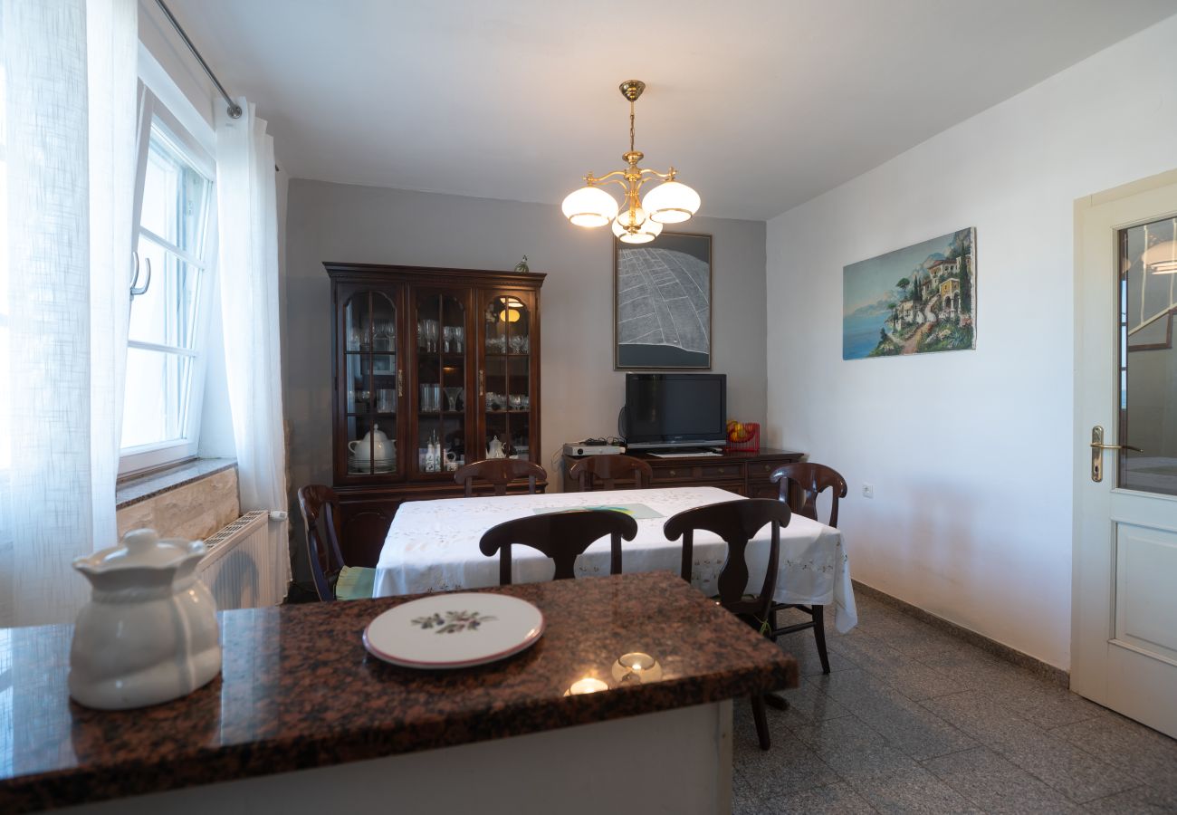 Casa a Dobropoljana - Holiday home Antonela