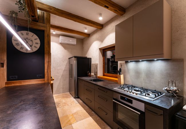 Casa a Svirce - Authentic Villa Fisola Casa a Svirce - Authentic Villa Fisola