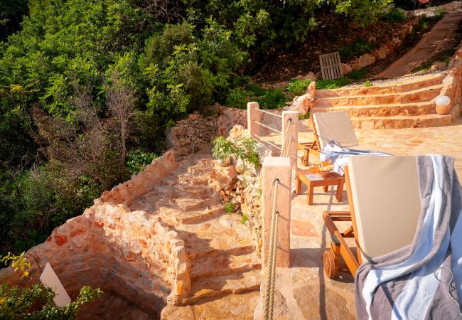 Casa a Svirce - Sea view Villa Amaria Casa a Svirce - Sea view Villa Amaria