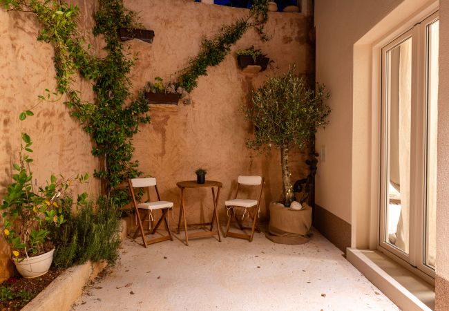 Casa a Svirce - Sea view Villa Amaria Casa a Svirce - Sea view Villa Amaria