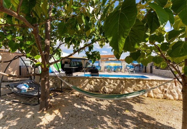 Casa a Vodice - Holiday home Nadalina Casa a Vodice - Holiday home Nadalina