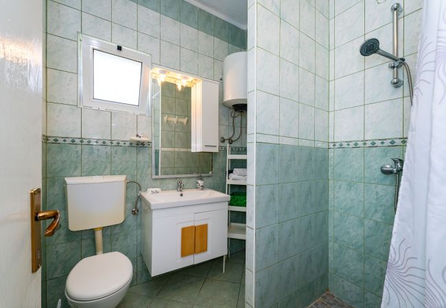 Casa a Vodice - Holiday home Nadalina Casa a Vodice - Holiday home Nadalina