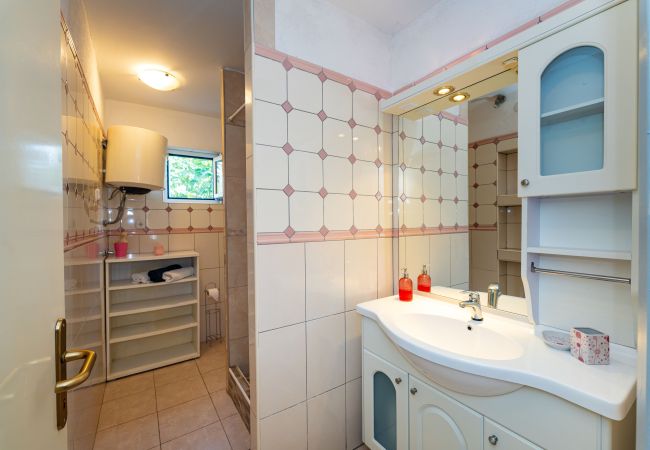 Casa a Vodice - Holiday home Nadalina Casa a Vodice - Holiday home Nadalina