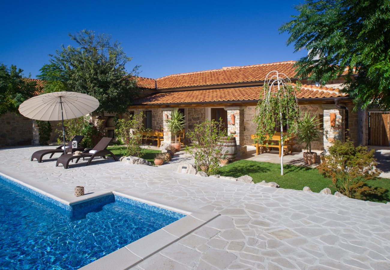 Villa a Cista Velika - Villa Olea with private heated pool