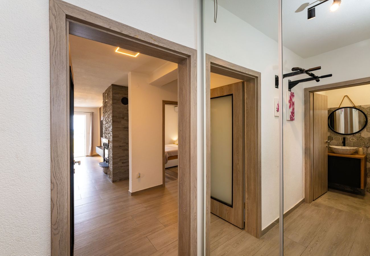 Appartamento a Šibenik - Sea view apartment Klara