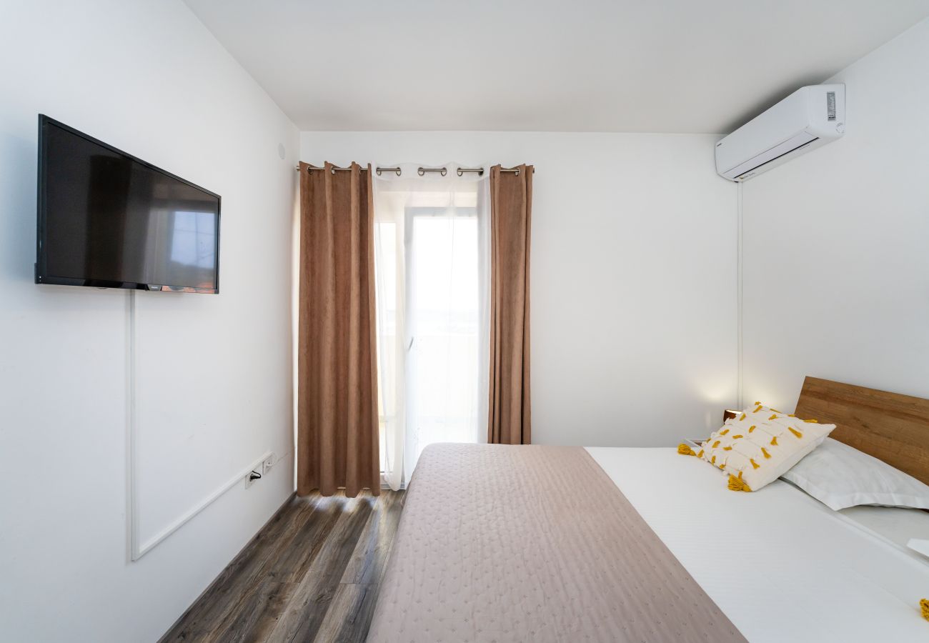 Appartamento a Šibenik - Sea view apartment Klara