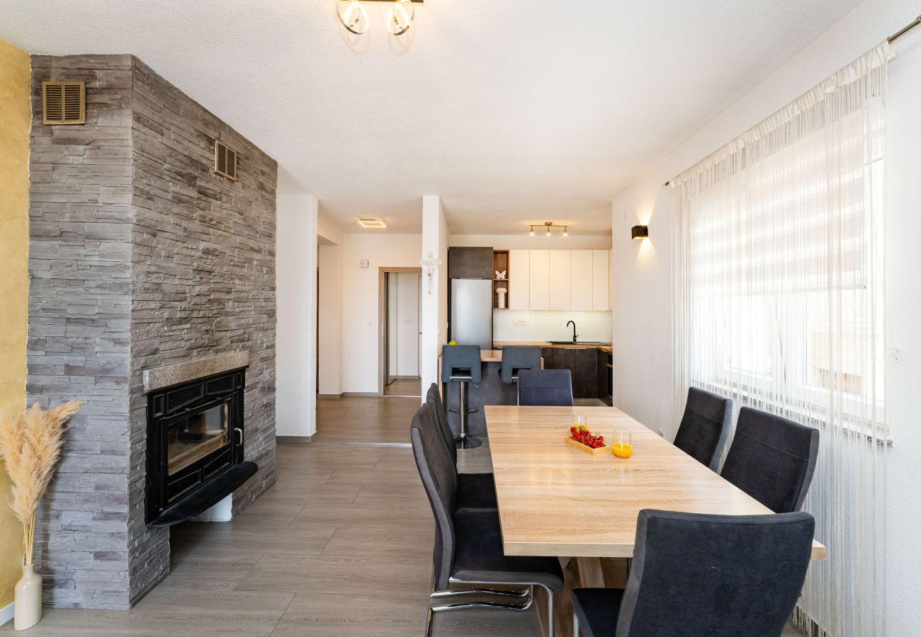 Appartamento a Šibenik - Sea view apartment Klara