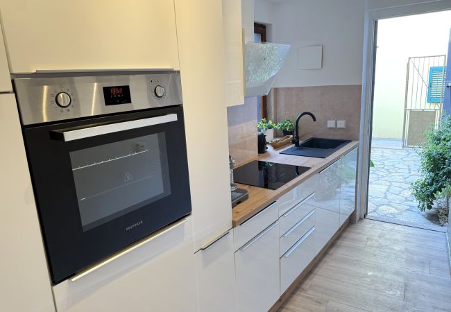 Casa a Kukljica - Holiday home Casa K A Casa a Kukljica - Holiday home Casa K A