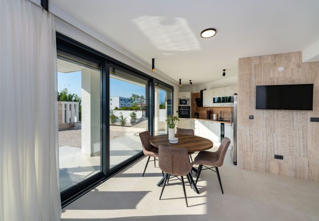 Appartamento a Vrsi - Beach apartment LaMag Appartamento a Vrsi - Beach apartment LaMag