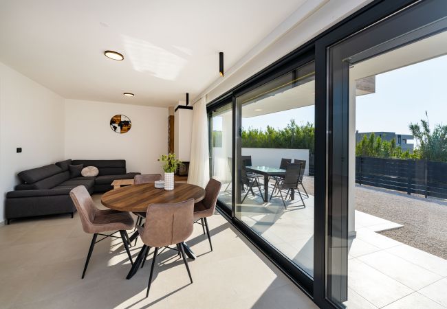 Appartamento a Vrsi - Beach apartment LaMag Appartamento a Vrsi - Beach apartment LaMag