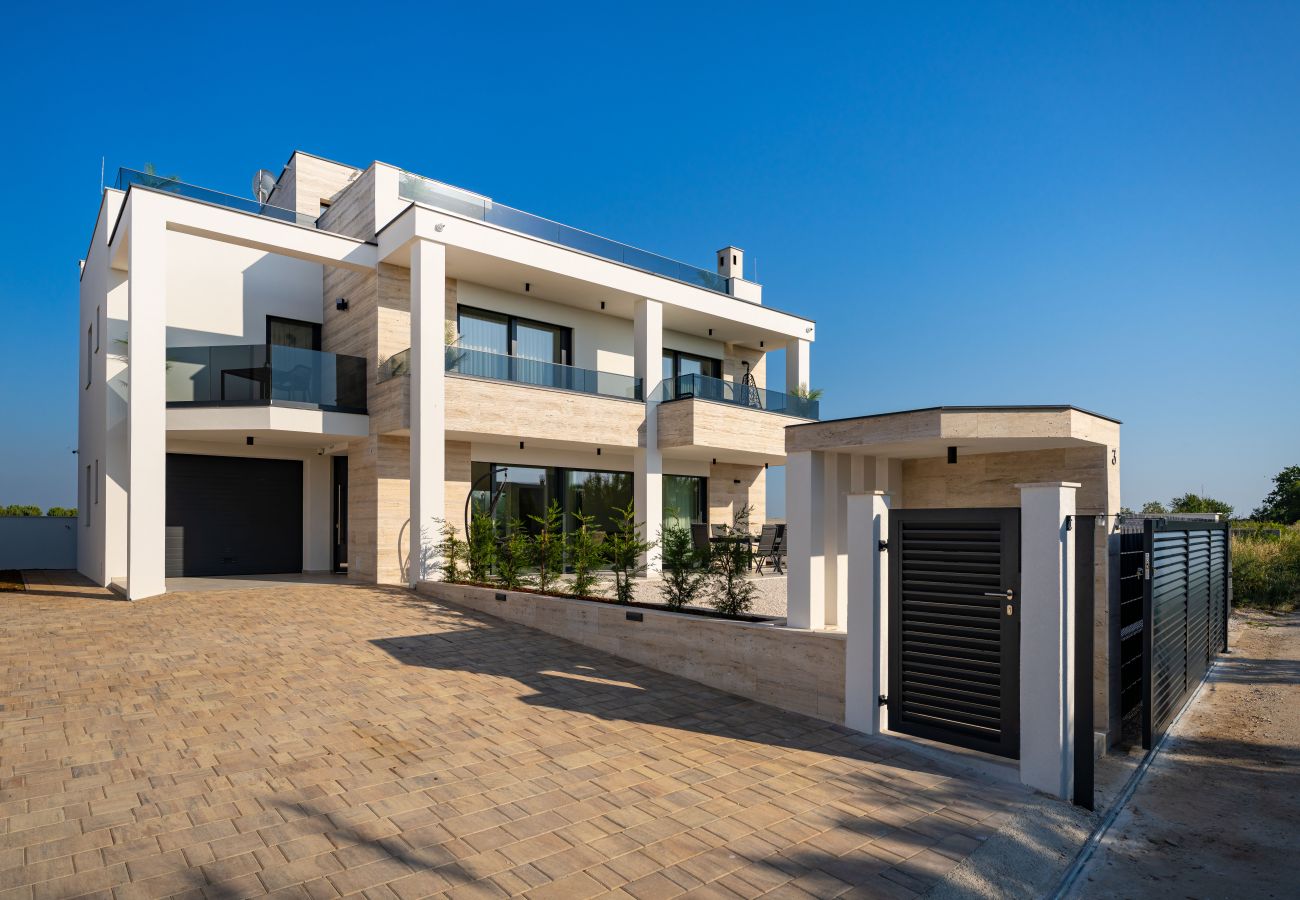 Appartamento a Vrsi - Beach apartment LaMag