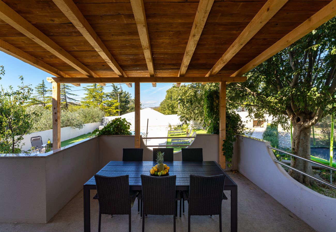 Casa a Raštevic - Holiday home Emily