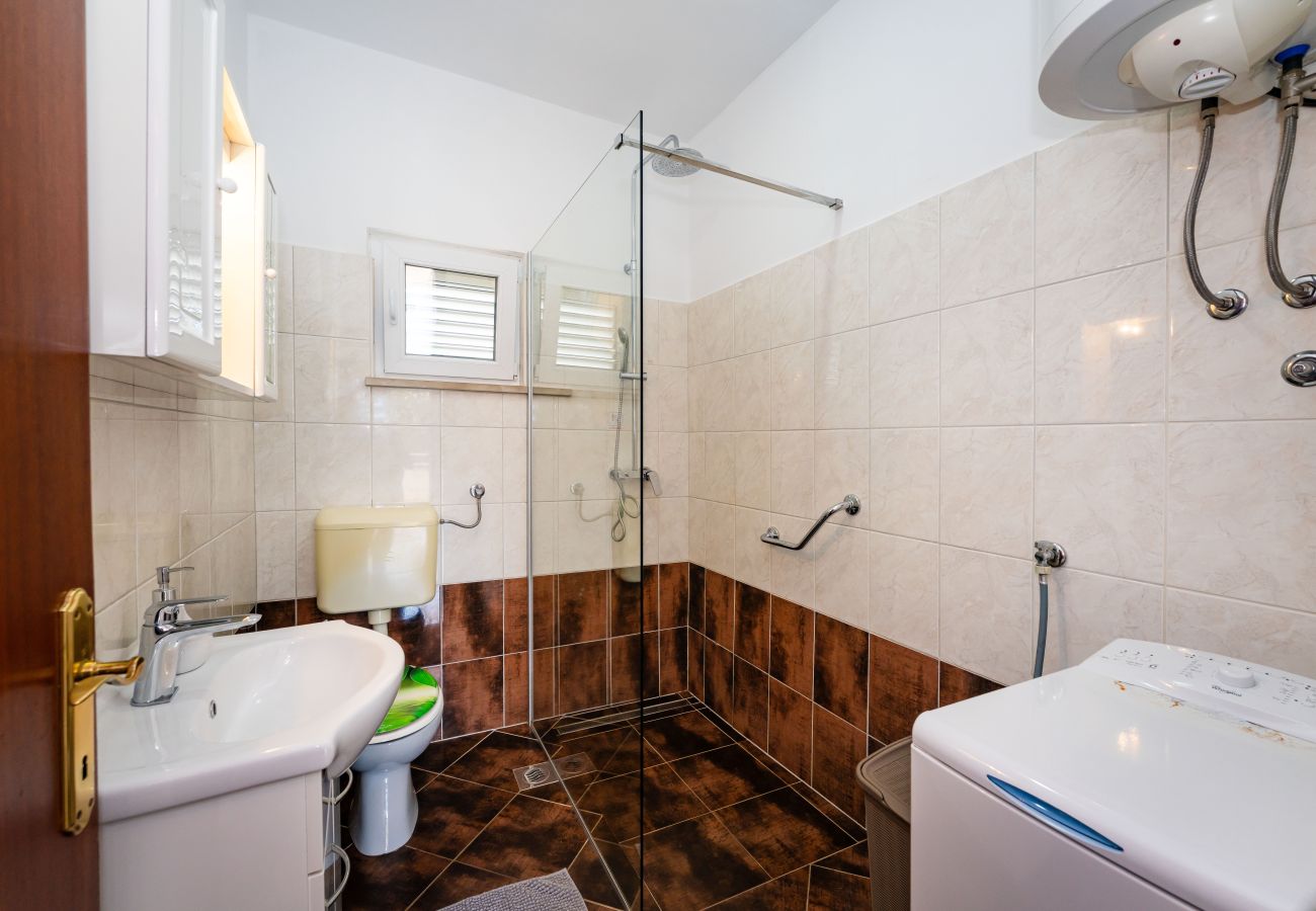 Appartamento a Galovac - Apartment M&N