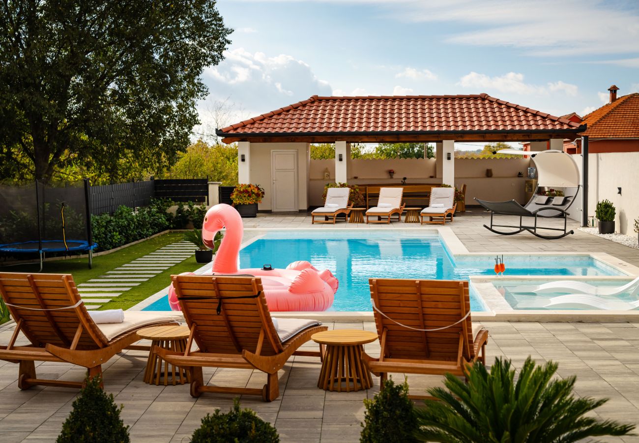 Appartamento a Galovac - Apartment M&N