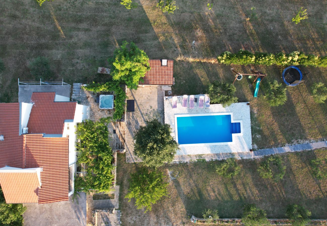 Casa a Donji Kašic - Holiday home Mandorla
