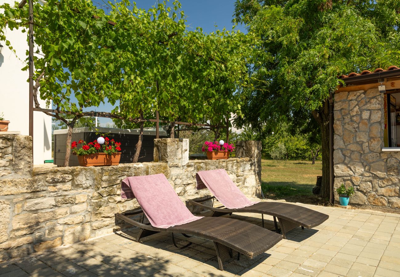 Casa a Donji Kašic - Holiday home Mandorla