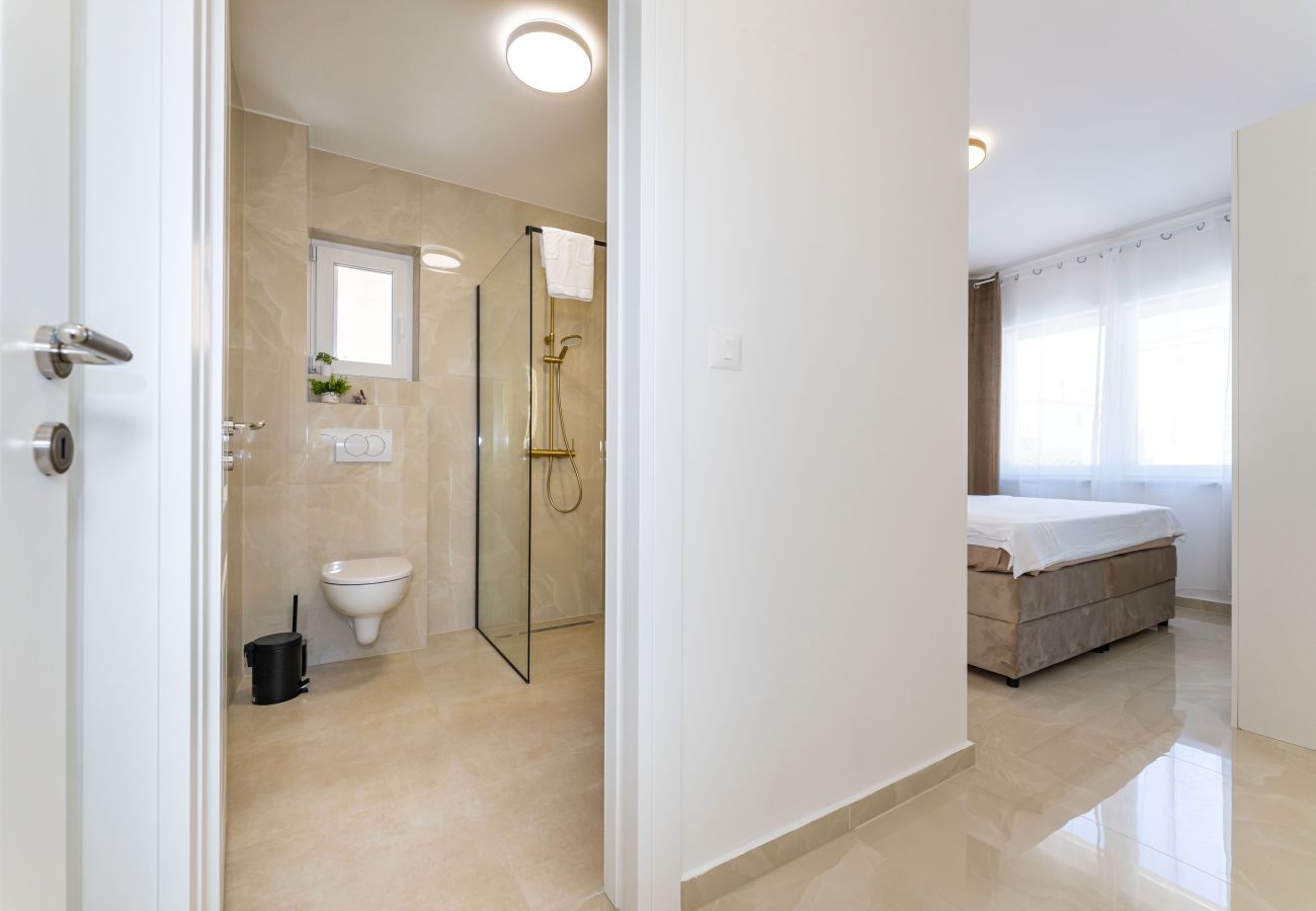 Casa a Sveti Filip i Jakov - Villa Familia