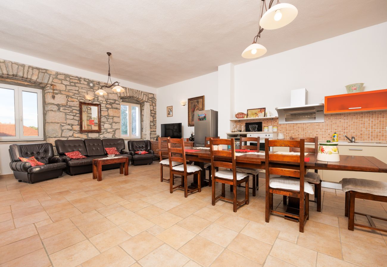 Casa a Smilcic - Authentic Villa Granar