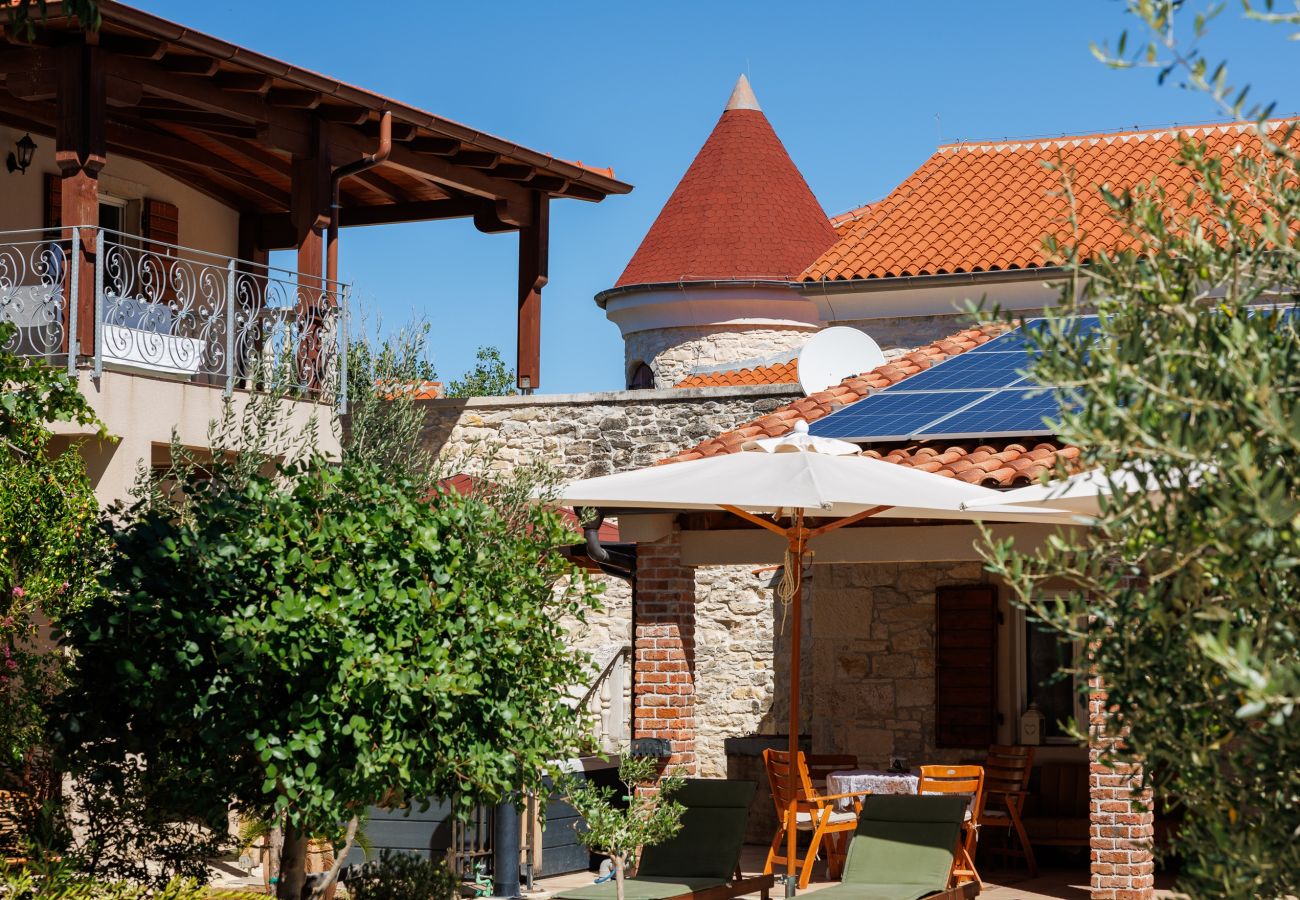 Casa a Smilcic - Authentic Villa Granar