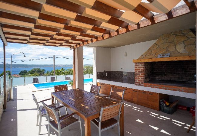 Dom w Maslenica - Sea view Villa Anpero