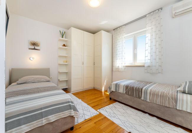 Dom w Zaton Obrovacki - Villa Sucic with private pool Dom w Zaton Obrovacki - Villa Sucic with private pool