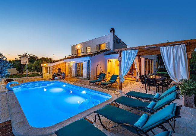 Dom w Zadar - Sea view Villa Elia Dom w Zadar - Sea view Villa Elia