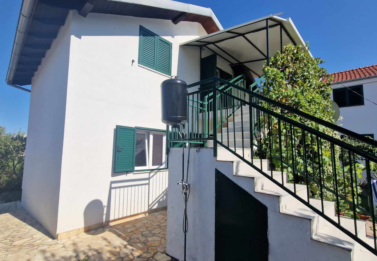Dom w Šibenik - Beach house Franka