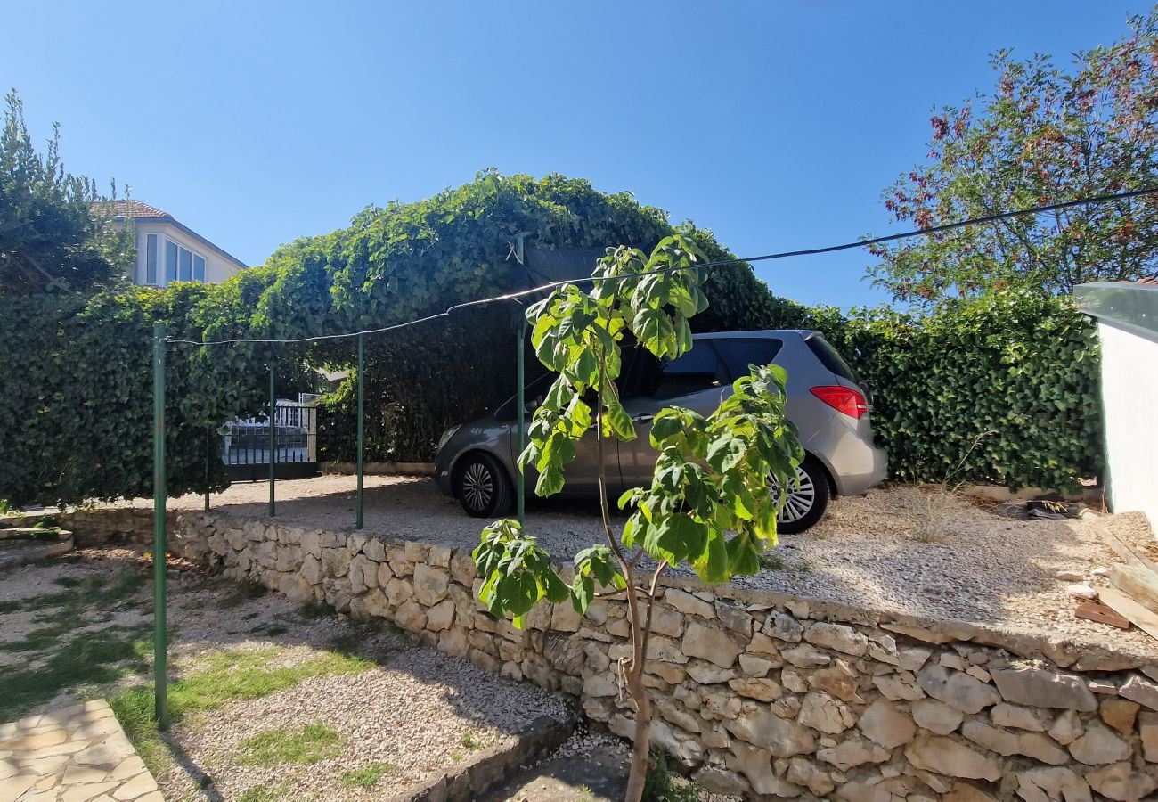 Dom w Šibenik - Beach house Franka