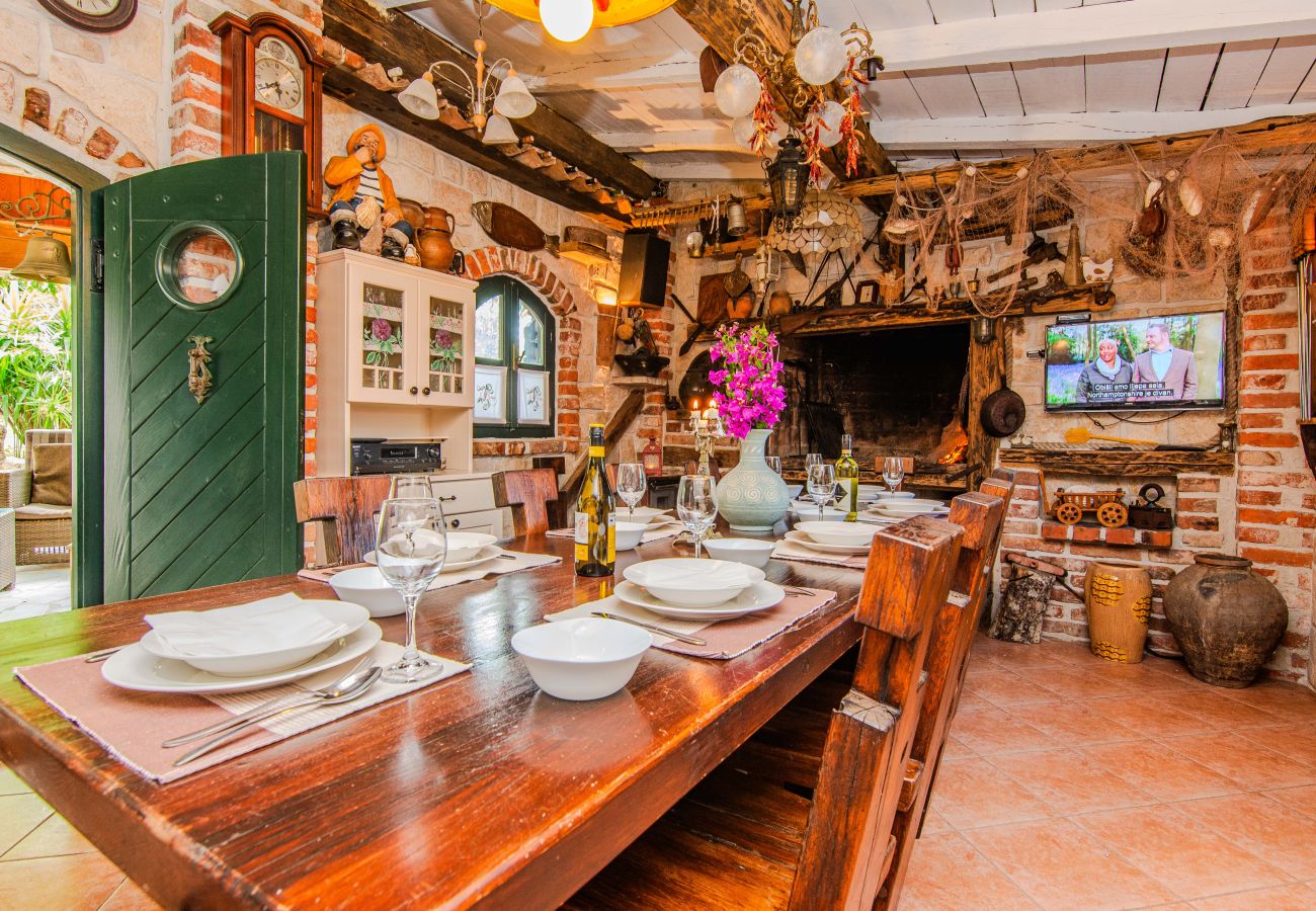 Dom w Maslenica - Sea view Villa Danica