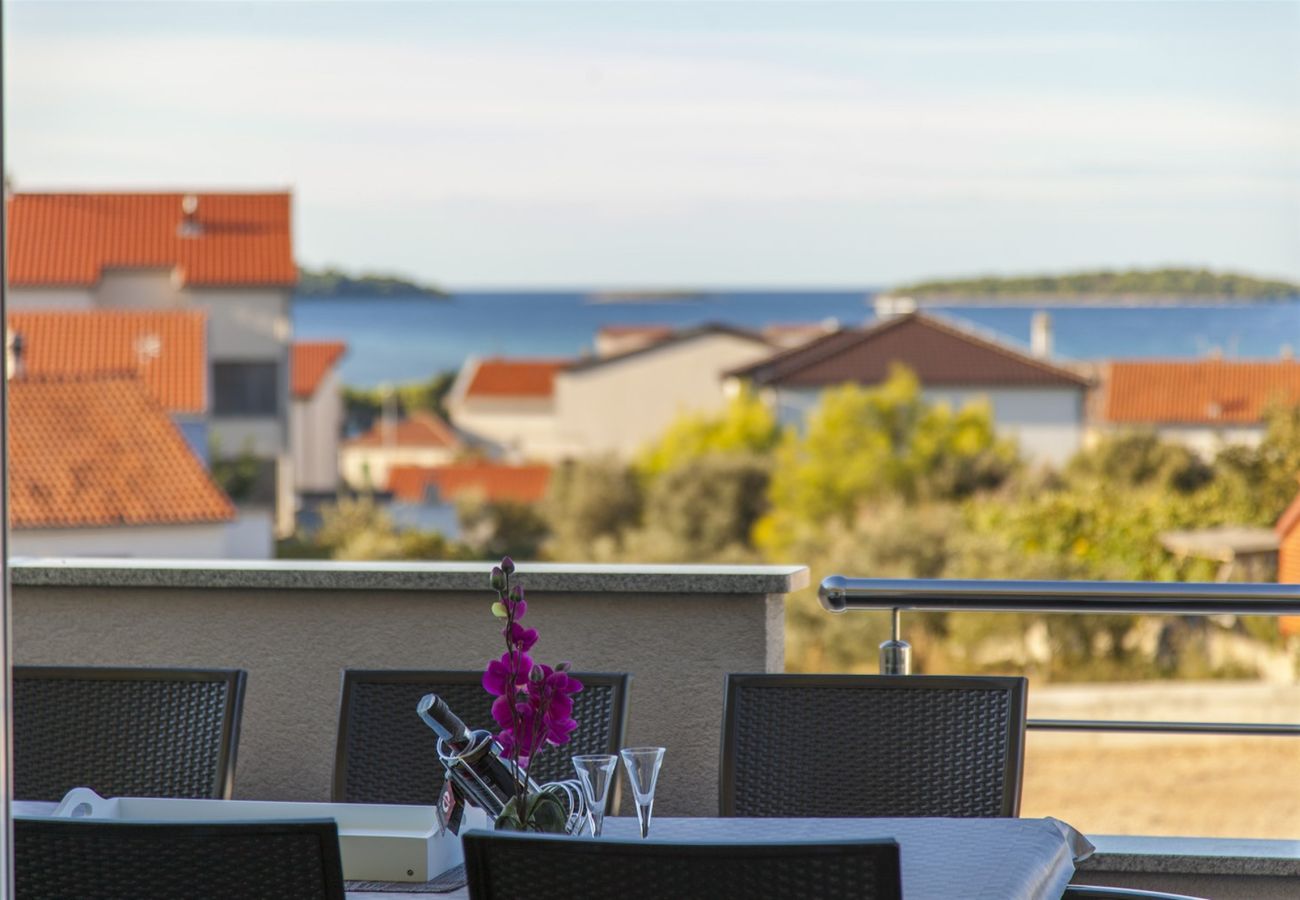 Willa w Šibenik-Brodarica - Sea view Villa Brodarica